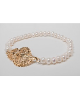 Pulseira de Pérolas com Coração em Filigrana
